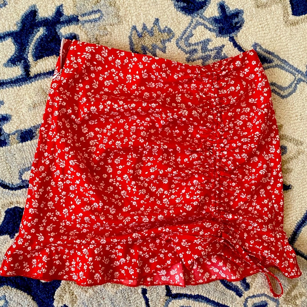 SHEIN SKIRT RED SIZE XS
